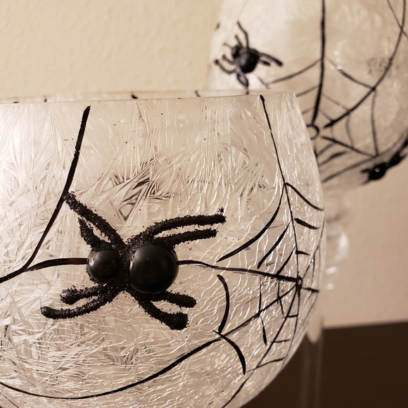 Spiderweb Candle Holders Set of 2. - Picture 2 of 6
